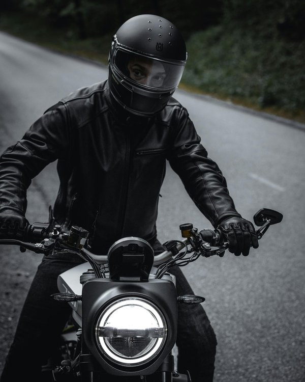 Blouson moto cuir : les choix incontournables de 2025